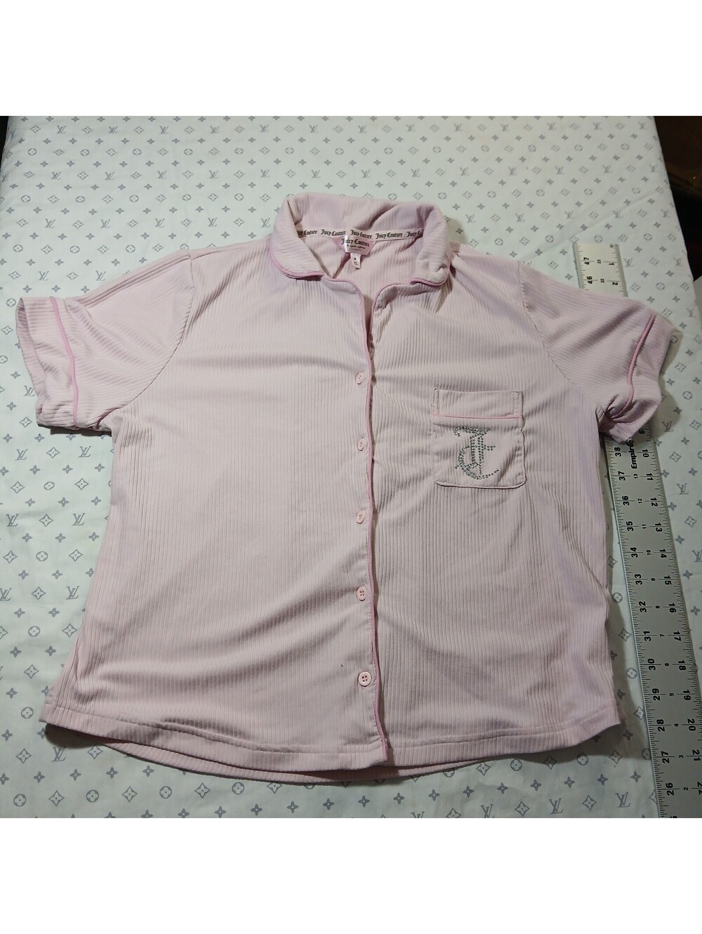 Juicy Couture Y2K Vintage Pink Ribbed Button Up Top Rhinestone Logo Size M
